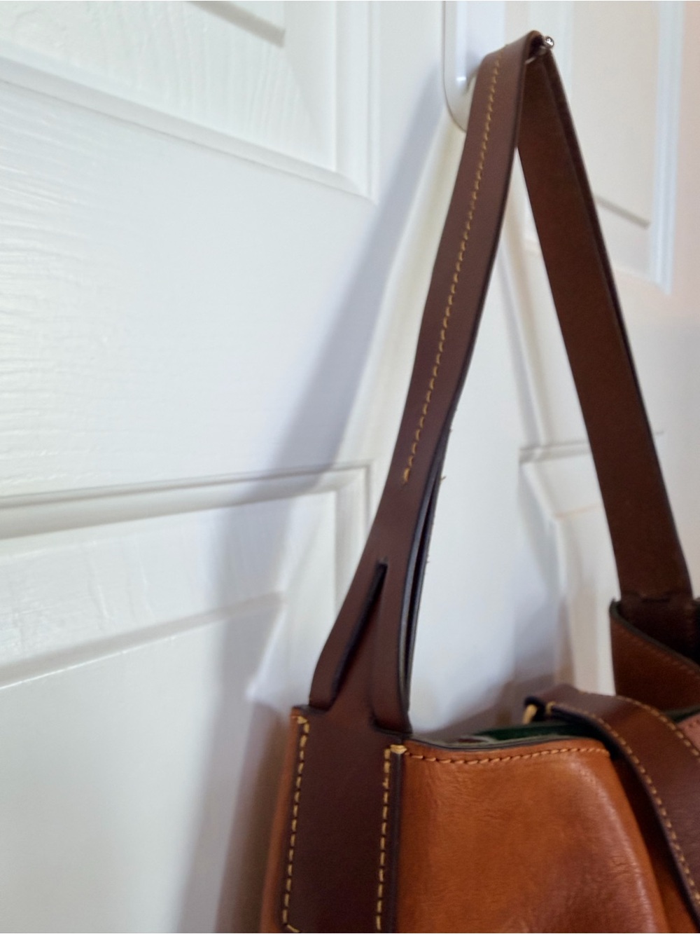 Dooney & Bourke Hook Closure Caramel Leather Shoulder Bag - Picture 3 of 8